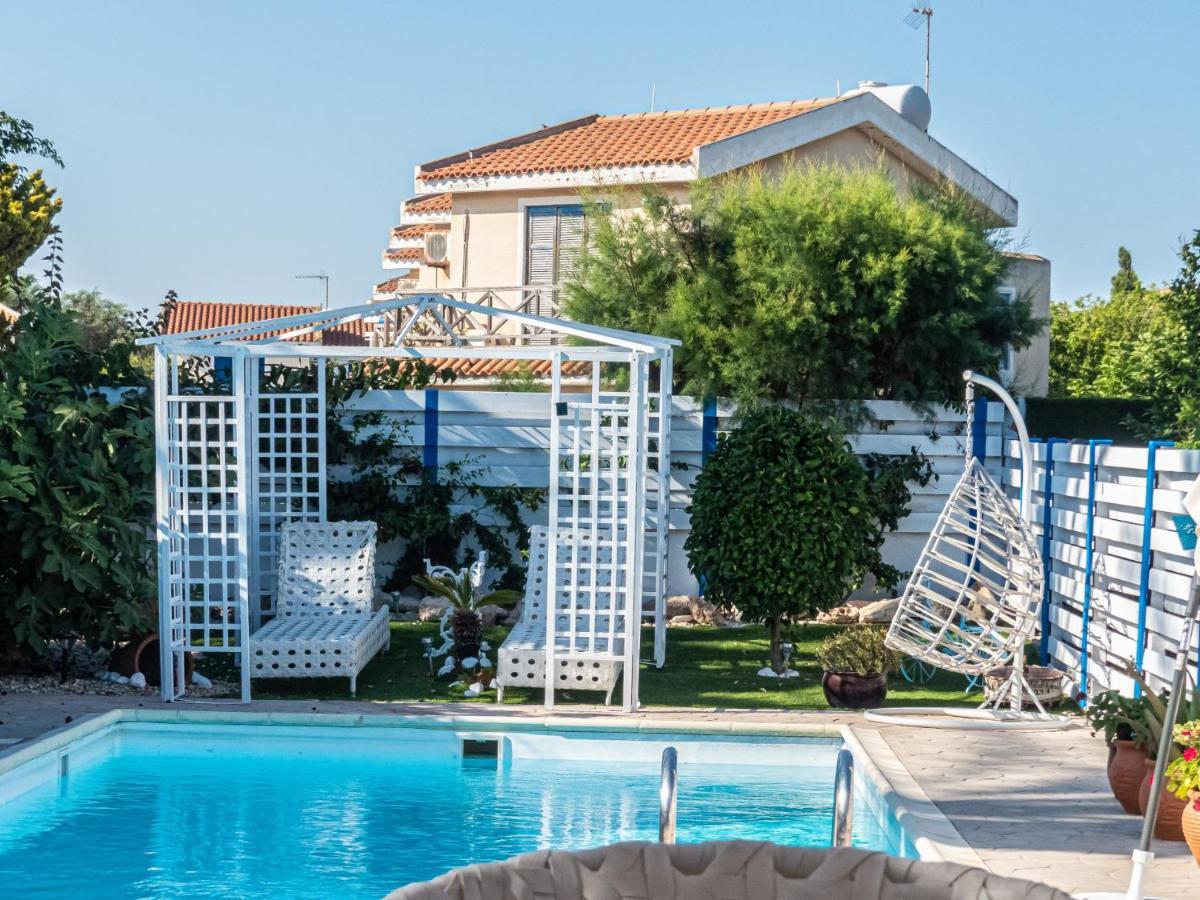 Greek Island Style 2 Bedroom Villa With Pool Next To The Sea لارنكا المظهر الخارجي الصورة