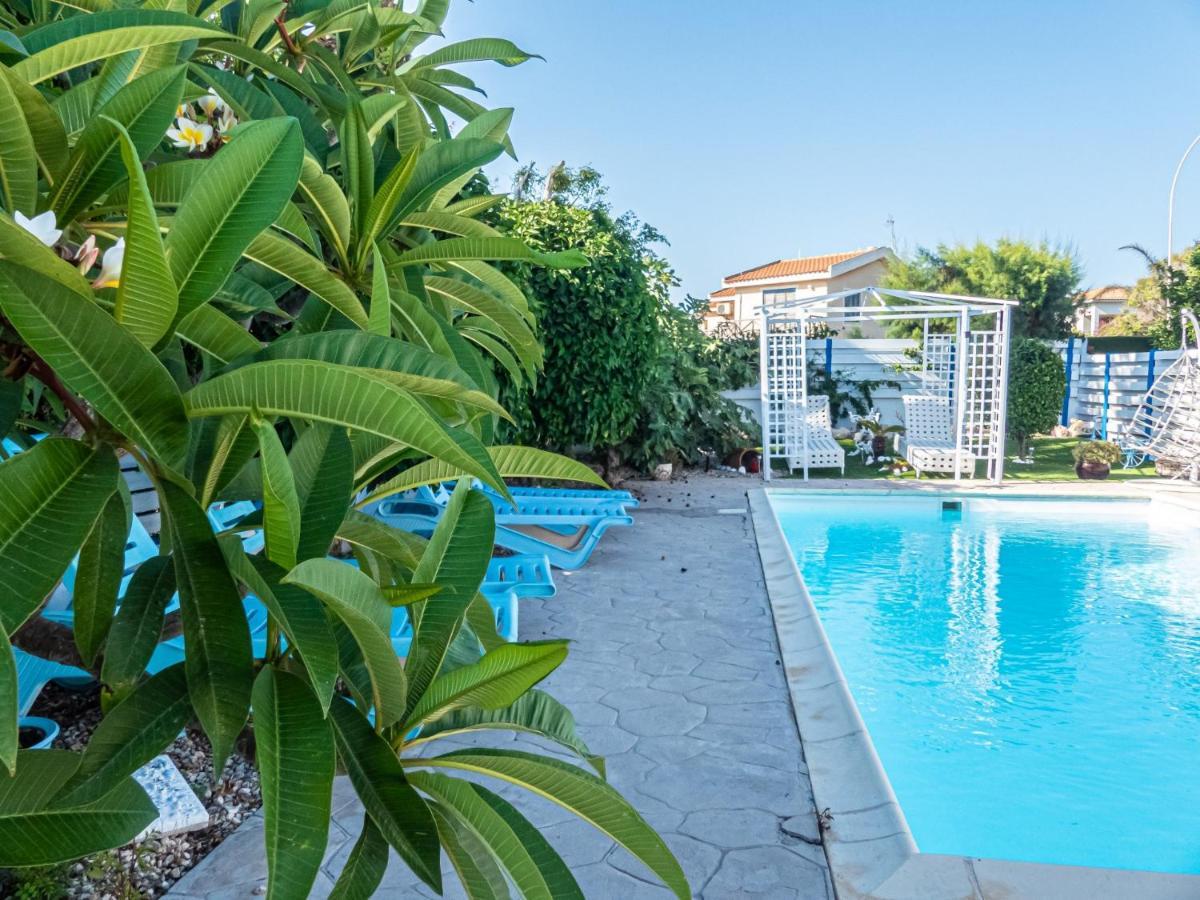 Greek Island Style 2 Bedroom Villa With Pool Next To The Sea لارنكا المظهر الخارجي الصورة