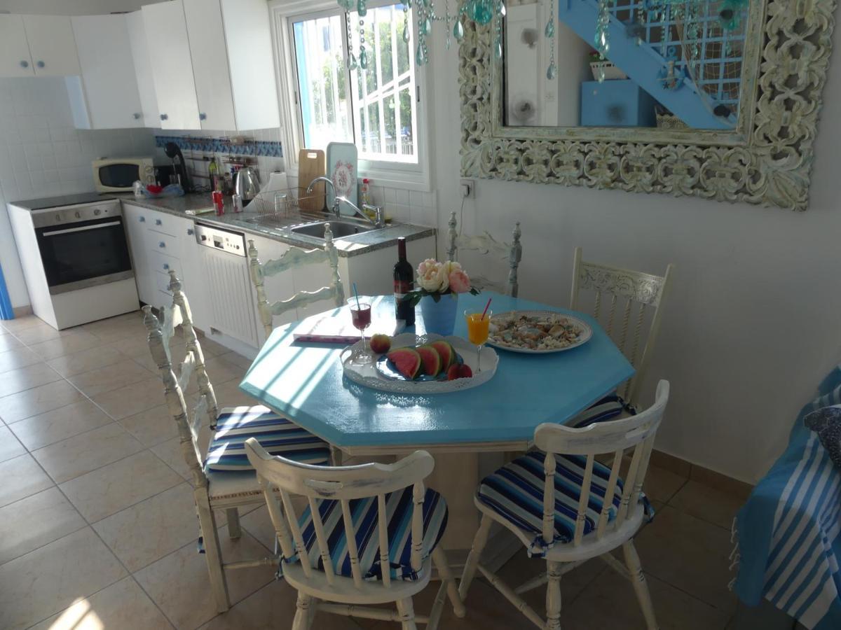 Greek Island Style 2 Bedroom Villa With Pool Next To The Sea لارنكا المظهر الخارجي الصورة